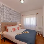 Moradia Sao Joao-spacious Beachfront *