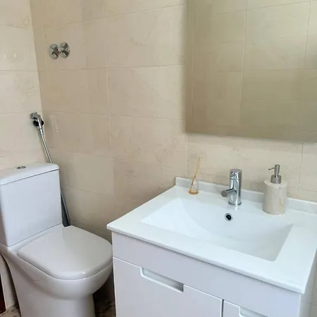 Moradia Sao Joao-spacious Beachfront فيلة