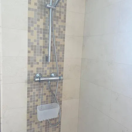 Moradia Sao Joao-spacious Beachfront فيلة *