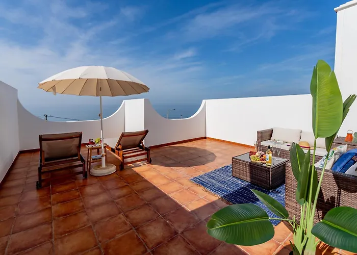 Moradia Sao Joao-spacious Beachfront *