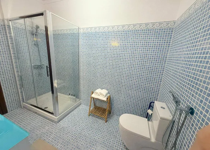 Moradia Sao Joao-spacious Beachfront * A dos Cunhados