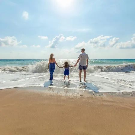 Moradia Sao Joao-spacious Beachfront أدوس كونهادوس