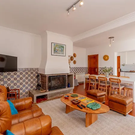 Moradia Sao Joao-spacious Beachfront فيلة