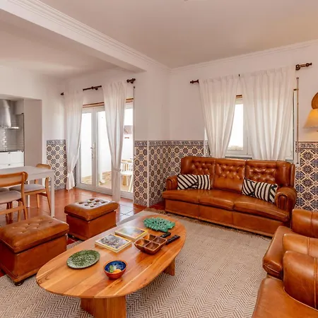 فيلة Moradia Sao Joao-spacious Beachfront