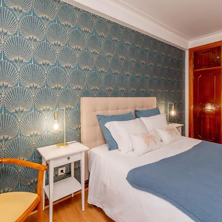 Moradia Sao Joao-spacious Beachfront أدوس كونهادوس