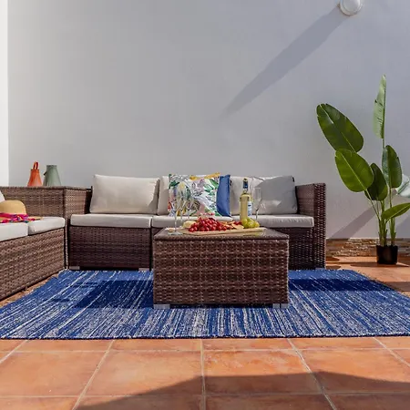 Moradia Sao Joao-spacious Beachfront Βίλα *