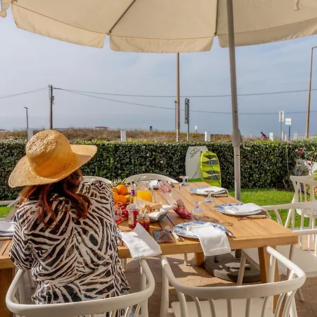 فيلة Moradia Sao Joao-spacious Beachfront أدوس كونهادوس