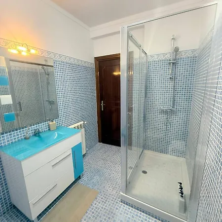 וילה Moradia Sao Joao-spacious Beachfront