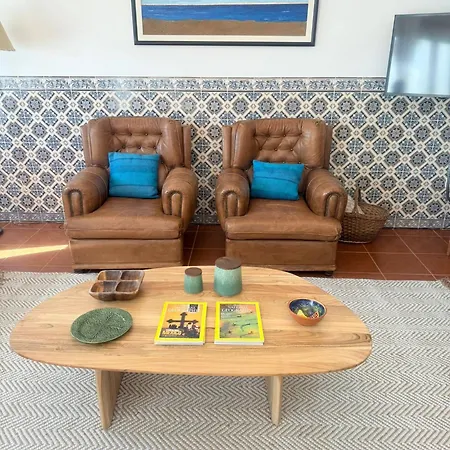 וילה Moradia Sao Joao-spacious Beachfront