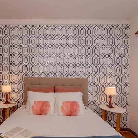 فيلة Moradia Sao Joao-spacious Beachfront أدوس كونهادوس