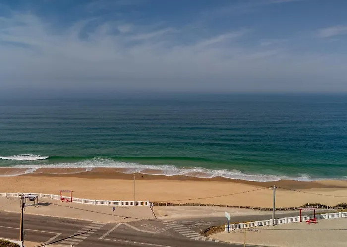 Moradia Sao Joao-spacious Beachfront *