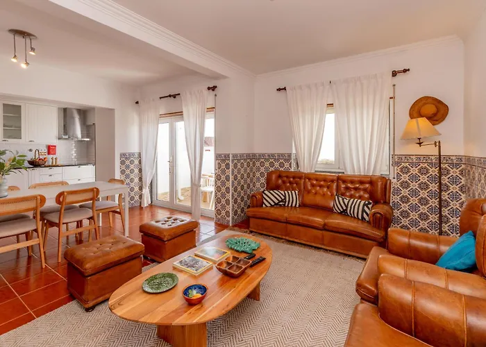 וילה Moradia Sao Joao-spacious Beachfront