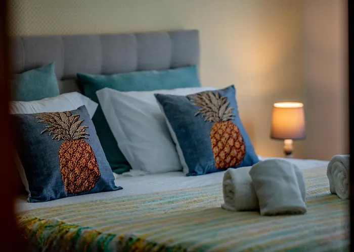 וילה Moradia Sao Joao-spacious Beachfront *