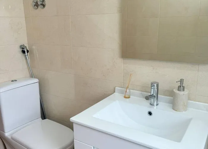 Moradia Sao Joao-spacious Beachfront וילה