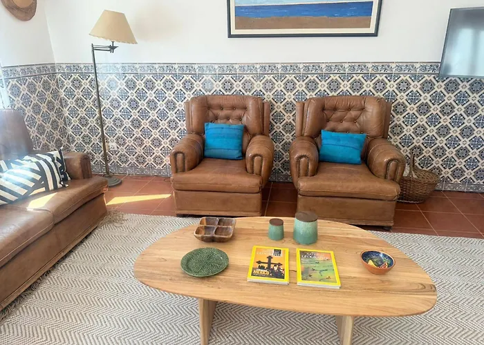 Moradia Sao Joao-spacious Beachfront וילה